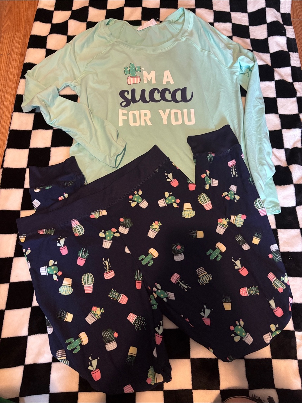 Size large weekend edition succulent pjs